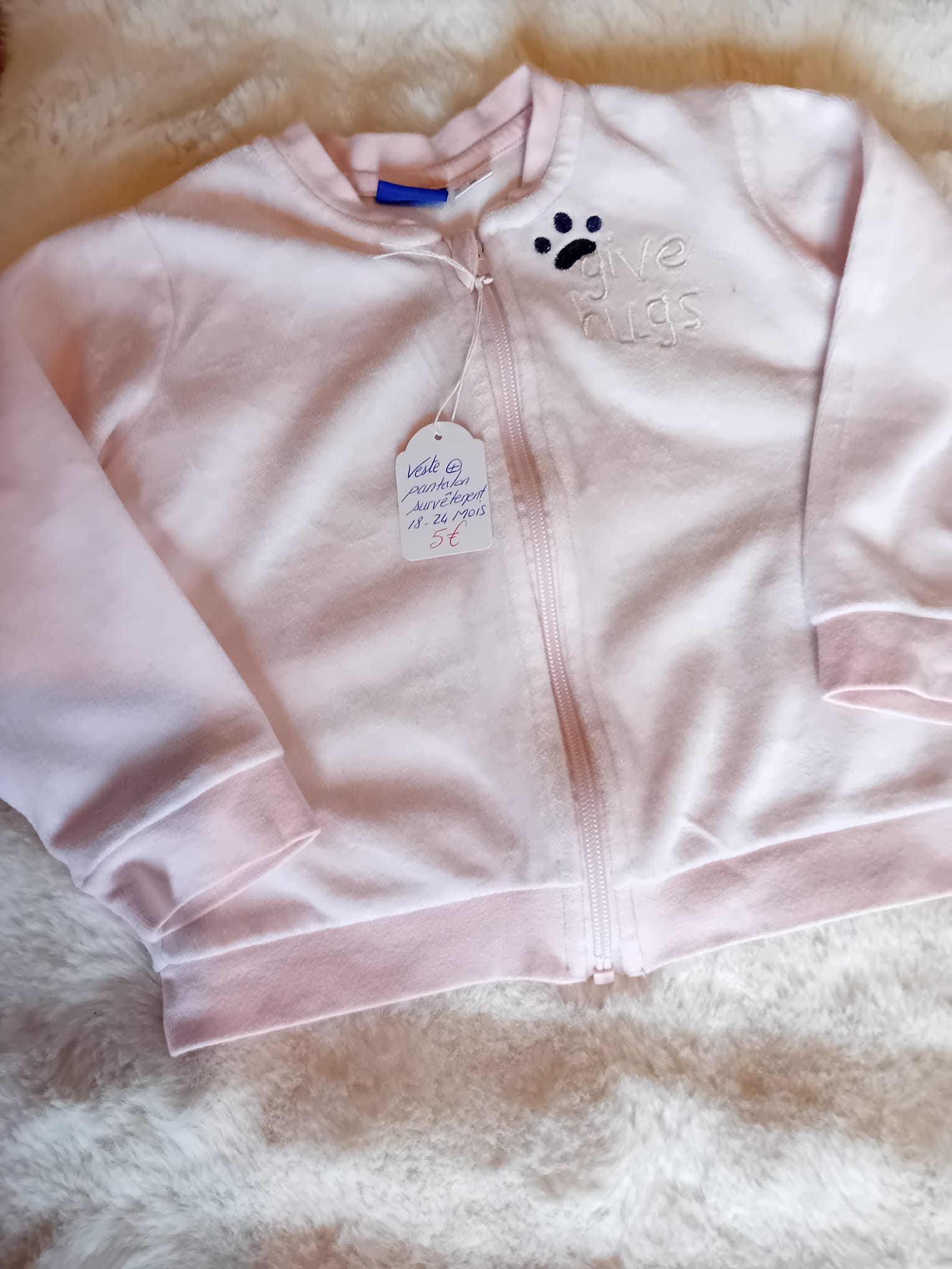 Ensemble survêtement  3