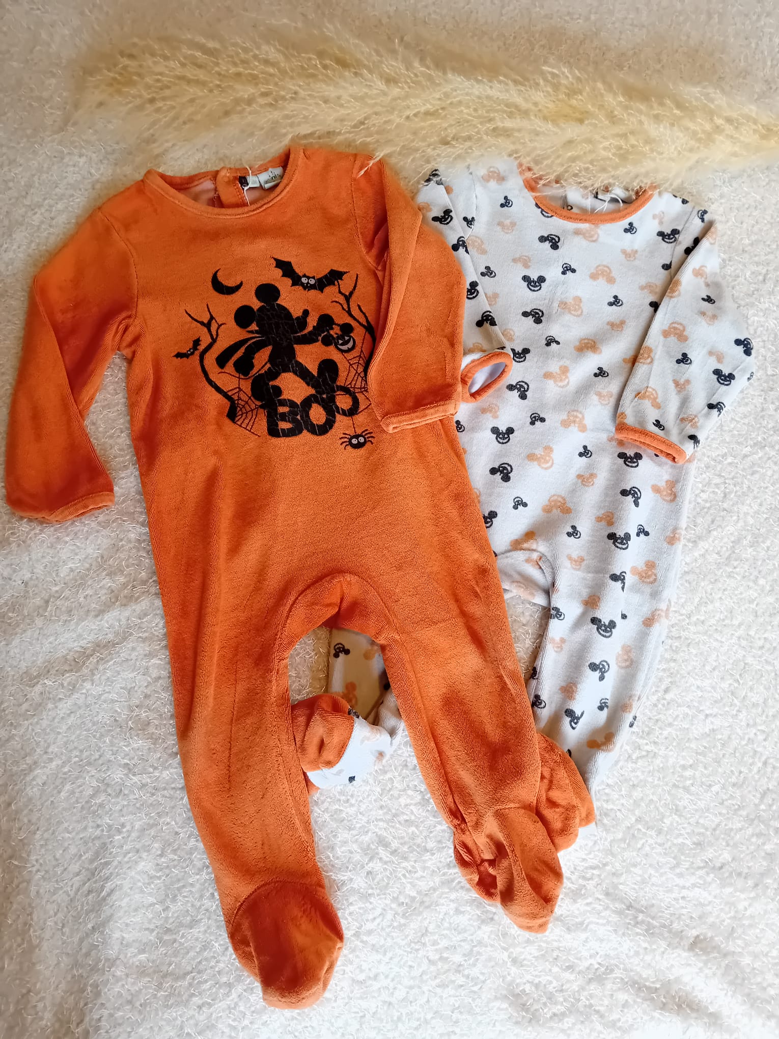 2 pyjamas Halloween 
