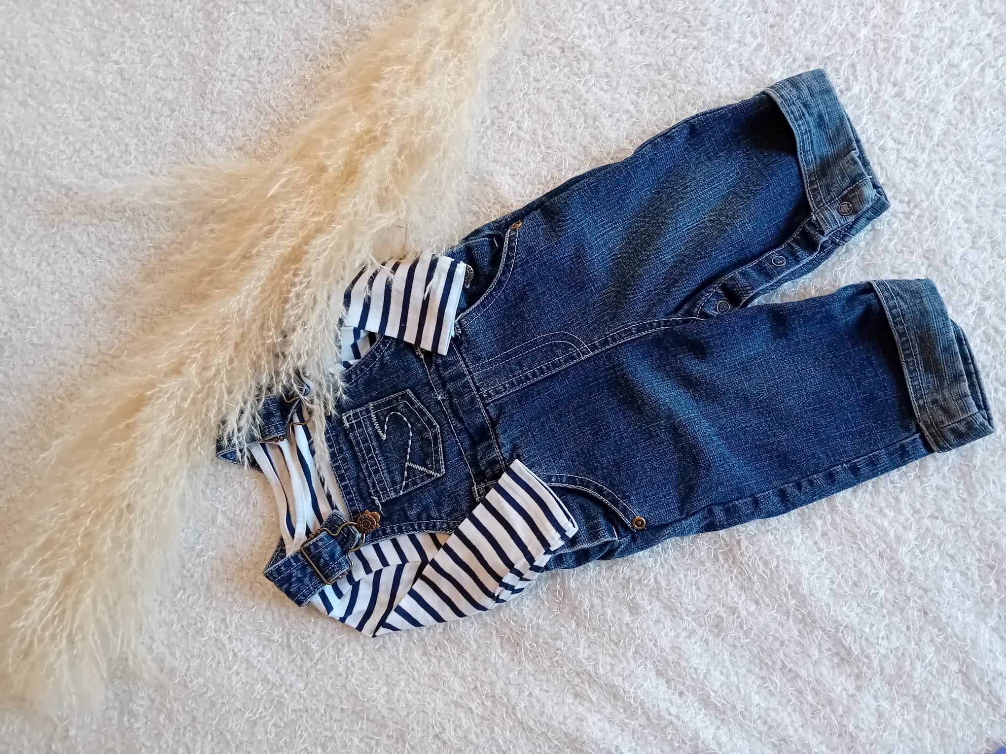 Salopette et T.shirt 