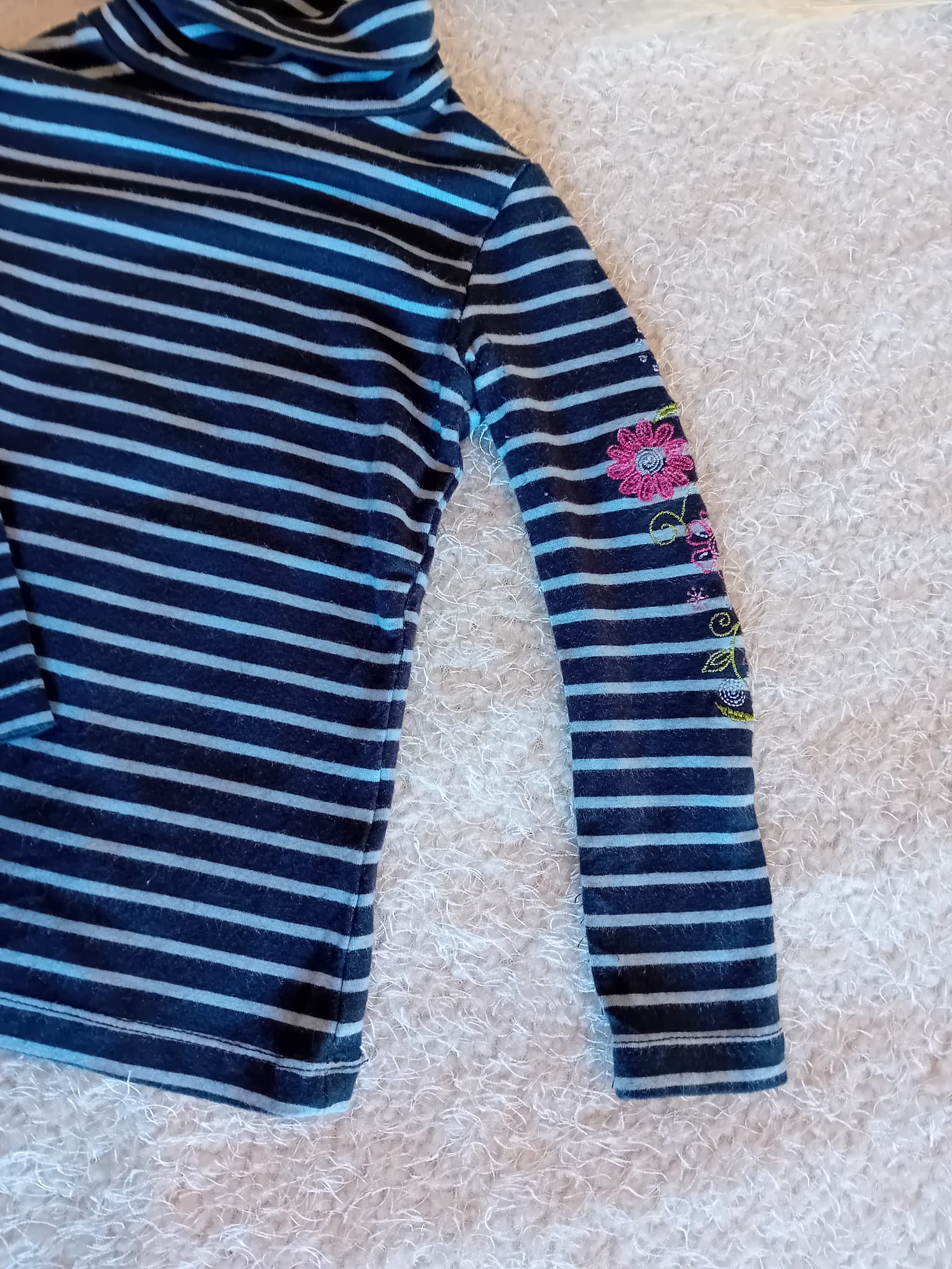 1 sous pull et 1 T.shirt col rond 2